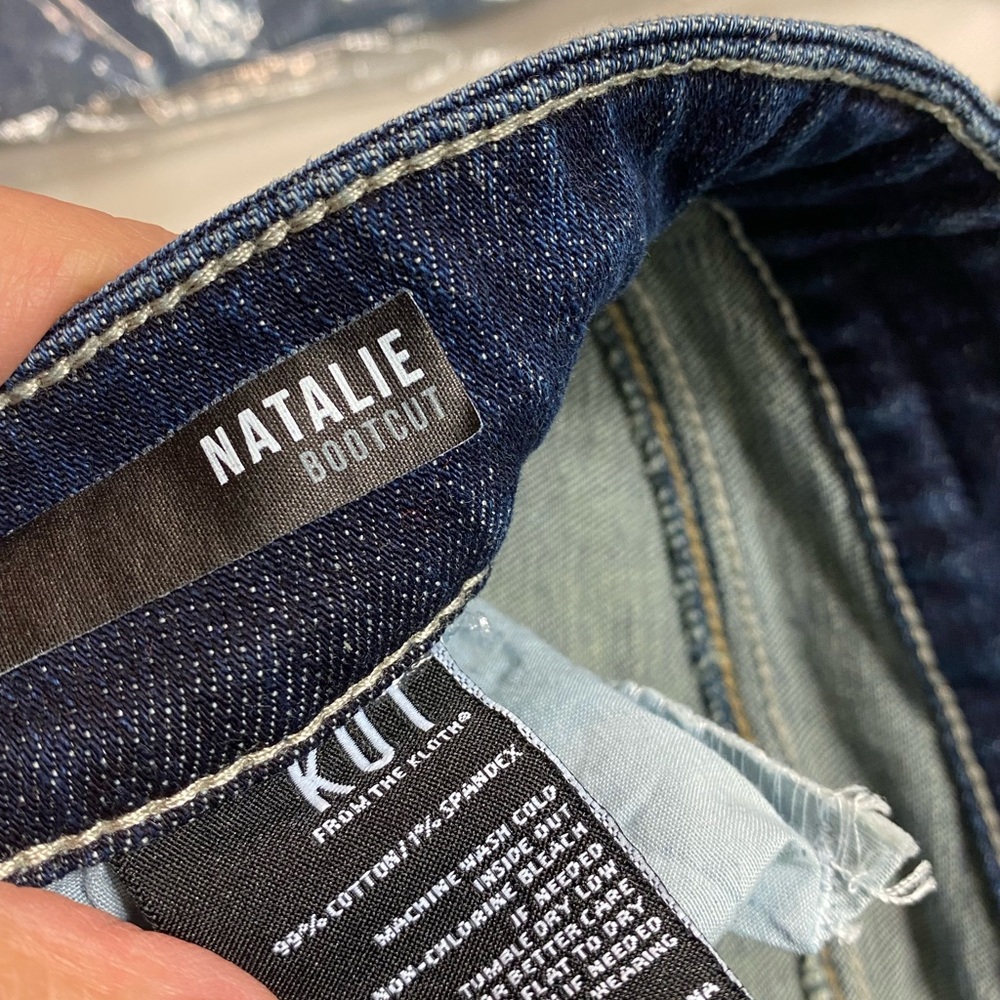 Kut from the Kloth-Natalie bootcut leg- excellent condition - Picture 3 of 4